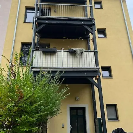 Mit Balkon & Parkplatz